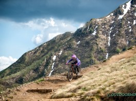 SCOTT GENIUS LT 700 Tuned 2014 Das Genius LT 700 tuned macht auch eine gute Figur bei Downhillstrecken wie am Monte Tamaro