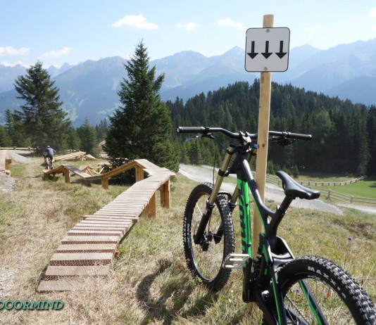 Kona Carbon DH Operator im Test Kona Operator