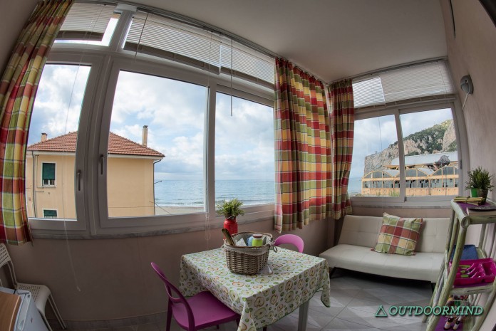 Pois Zimmer mit Meerblick und kleiner Küche