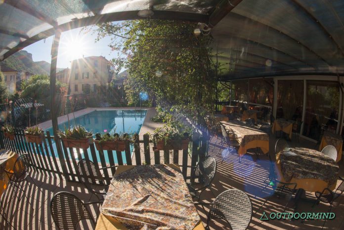 Terrasse und Pool Hotel Florenz Finale Ligure