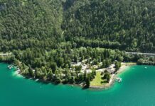 Camping am See: Familien-Campingplätze in den Alpen Achensee Camping Schwarzenau
