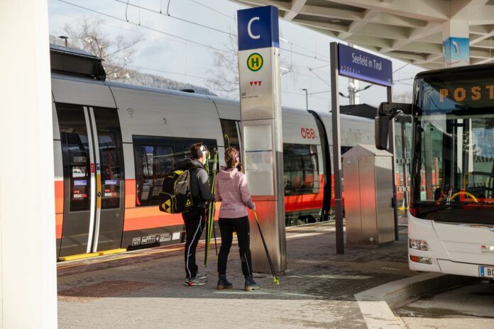 Ankunft am Bahnhof Seefeld