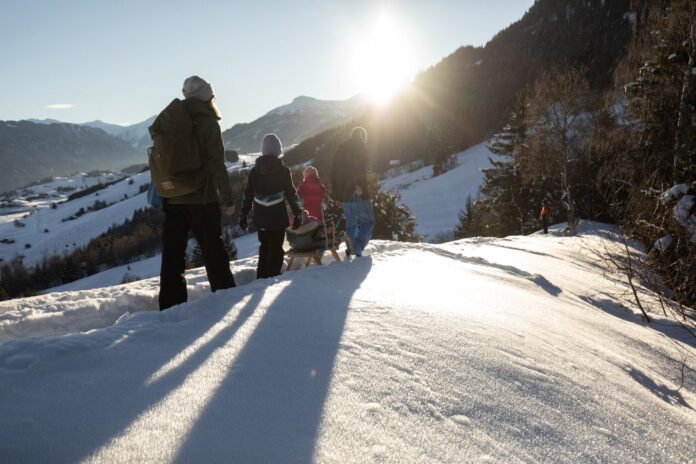 Familienzeit im Schnee