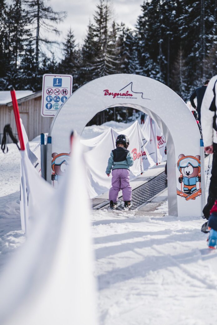 Gut geschützt im Kinderland auf der Bergeralm