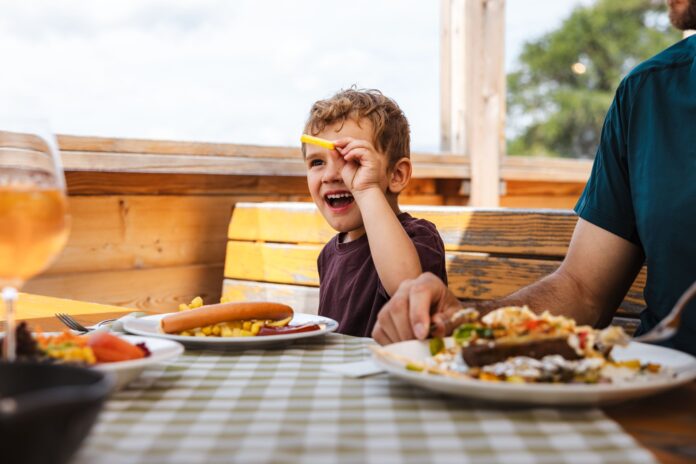 Hütteneinkehr mit Kindern