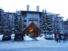 Freeskiing in Whistler Blackcomb Blackcomb Coast Suites
