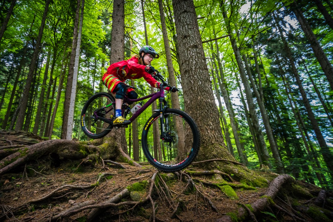 Sandra Boerner Enduro Racing-17 Sandra Börner beim Biken im Wald